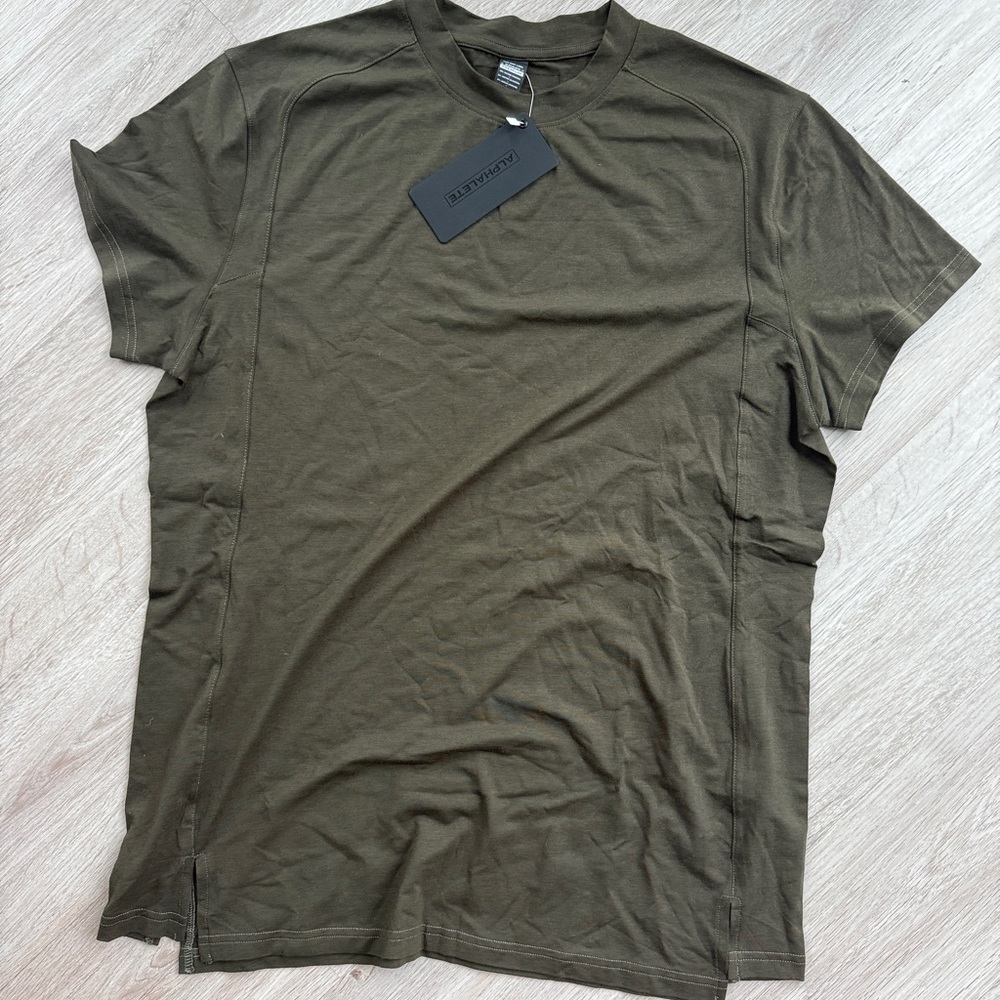Alphalete Premium T-Shirt
